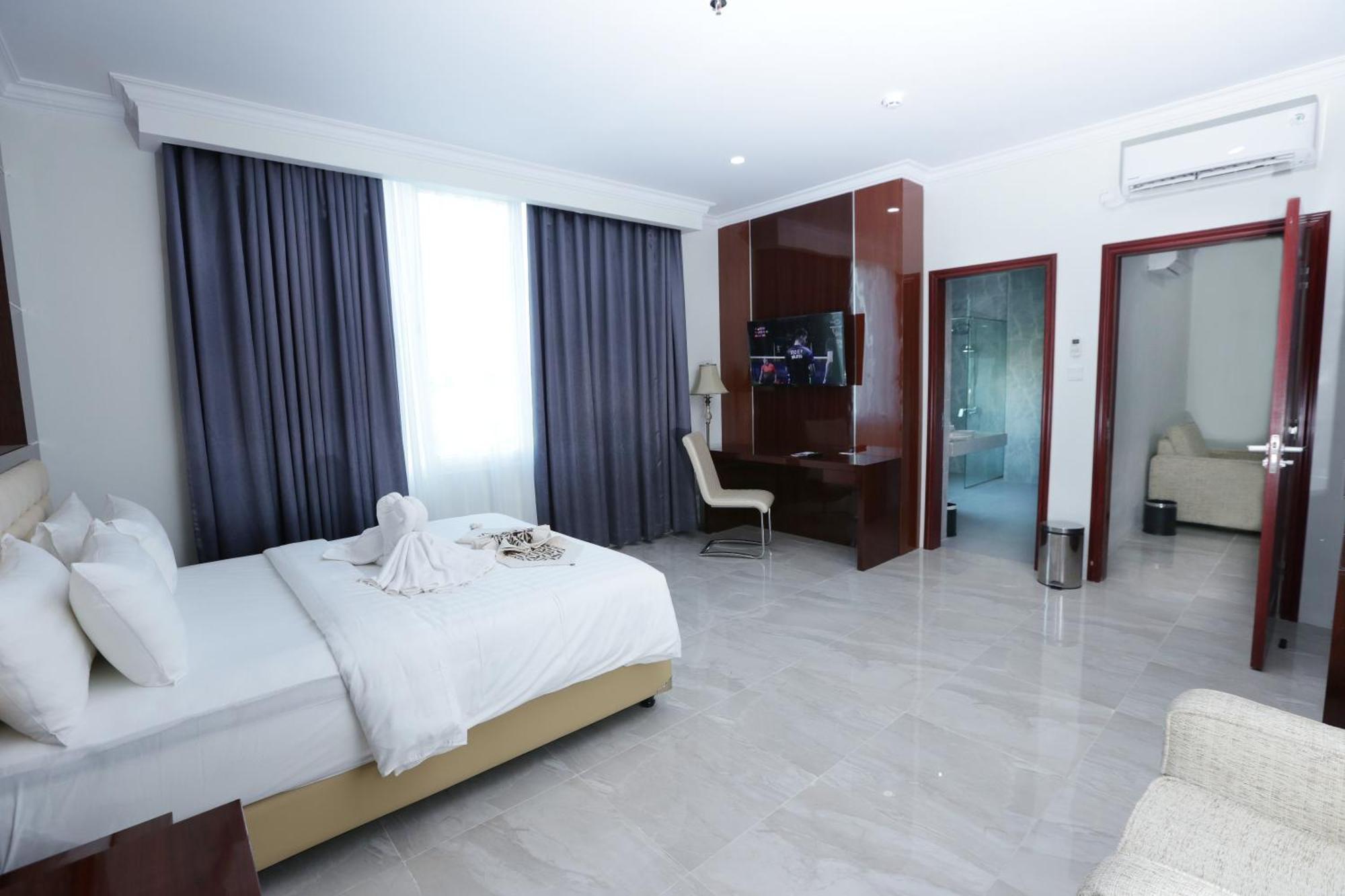 Sindoro Hotel Cilacap By Conary Exterior photo