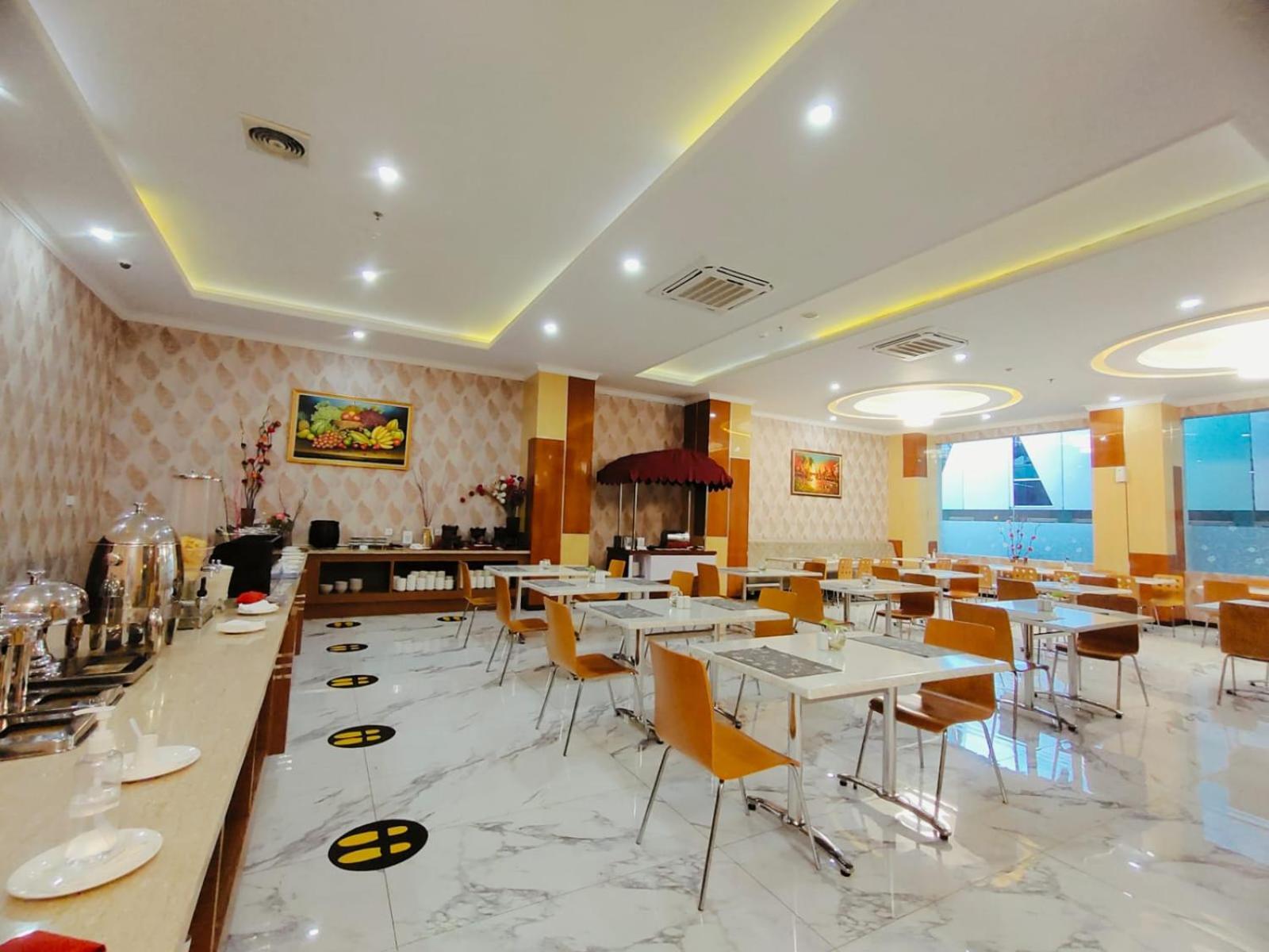 Sindoro Hotel Cilacap By Conary Exterior photo