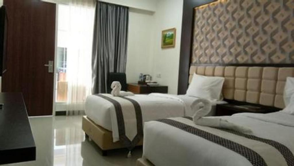 Sindoro Hotel Cilacap By Conary Exterior photo