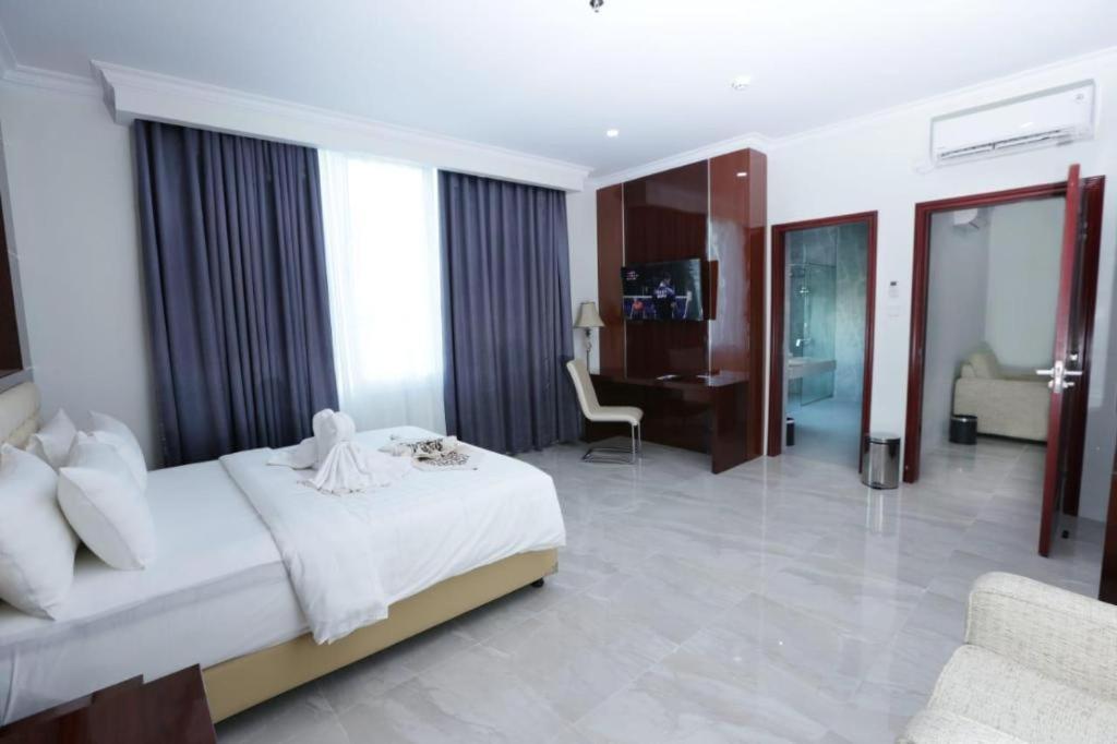 Sindoro Hotel Cilacap By Conary Exterior photo