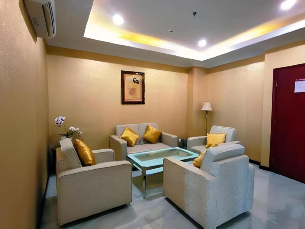 Sindoro Hotel Cilacap By Conary Exterior photo